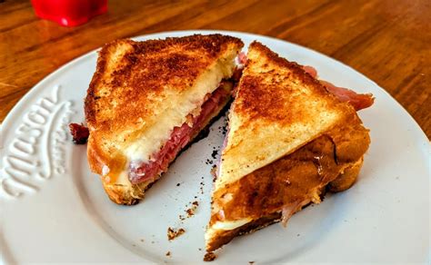 Ham Melt on Texas Toast - calories, carbs, nutrition