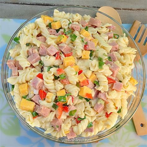 Ham Mozzarella Club withPasta Salad - calories, carbs, nutrition