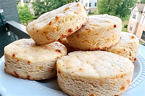 Herb Biscuits, Traditional - calories, carbs, nutrition