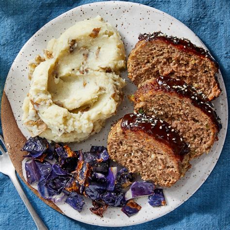 Hoisin Glazed Banh Meatloaf Sliders - calories, carbs, nutrition