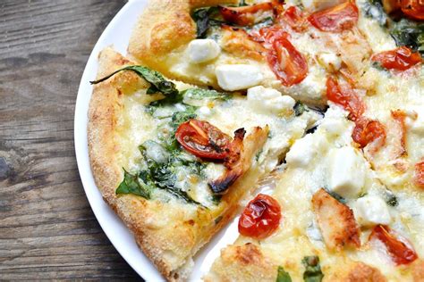 Hollywood Sun Dried Tomato Feta Pizza - calories, carbs, nutrition