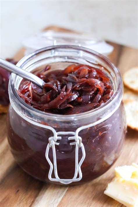 Hot Deli - Red Onion Chutney - calories, carbs, nutrition