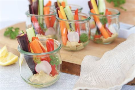 Hummus Cup with Crudites - calories, carbs, nutrition