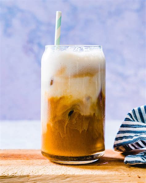 Iced Syrup Flavored Latte - Tall - 2% Milk - calories, carbs, nutrition