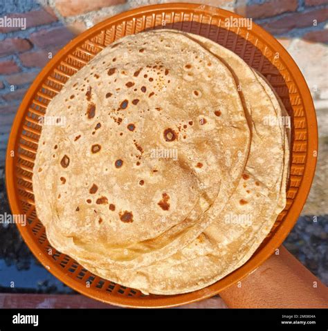 Indian Chapatti - calories, carbs, nutrition
