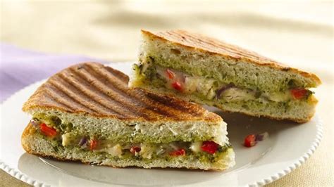 Italian Pesto Panini - calories, carbs, nutrition