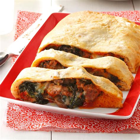 Italian Sausage & Tre Formaggio Calzone - calories, carbs, nutrition