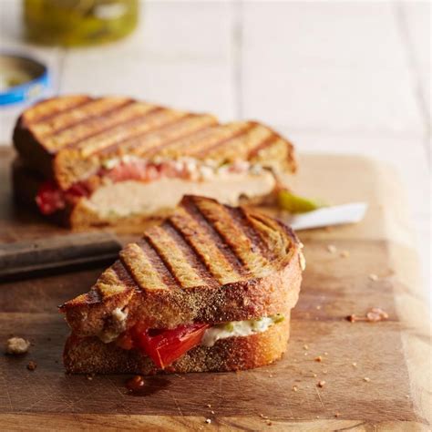 Jalapeno Popper Panini - calories, carbs, nutrition