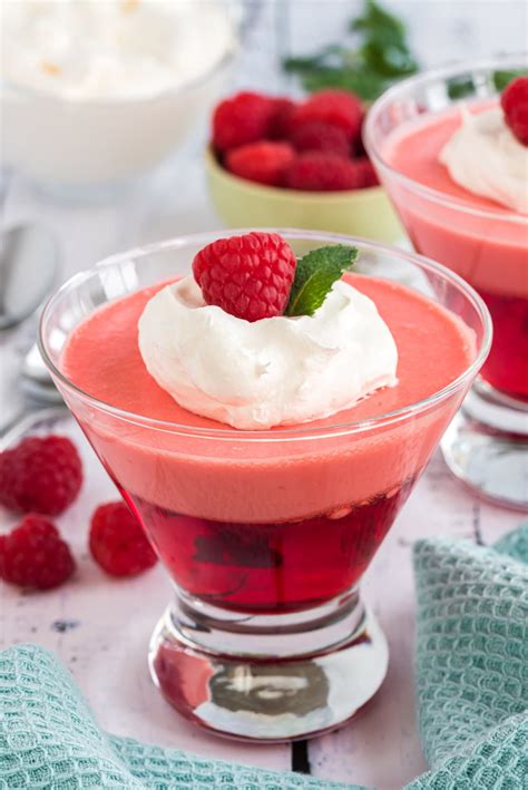 Jello Parfait Small - calories, carbs, nutrition