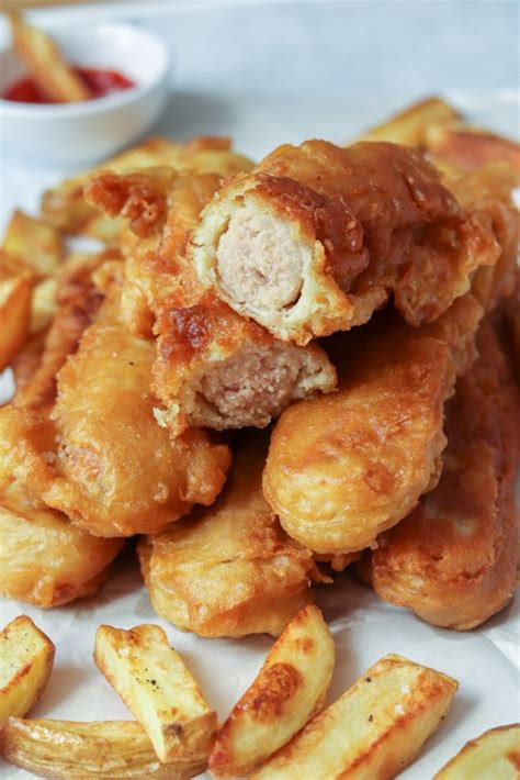 Jumbo Sausage in Batter served with Chips and Peas - calories, carbs, nutrition