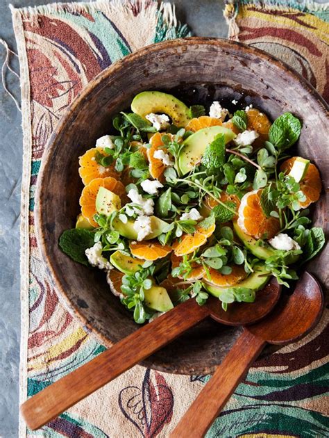 Kale, Avocado and Tangerine Salad with Jalapeno Vinaigerette - calories, carbs, nutrition