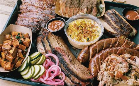 KC BBQ Platter - calories, carbs, nutrition