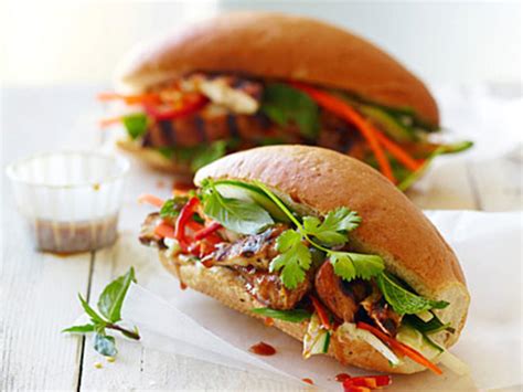 Korean BBQ Chicken Banh Mi & Noodles - calories, carbs, nutrition