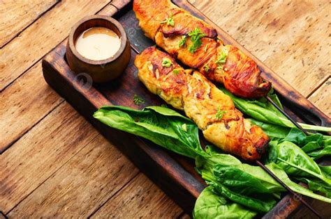 Lamb Kebabs with Peanut Sauce - calories, carbs, nutrition