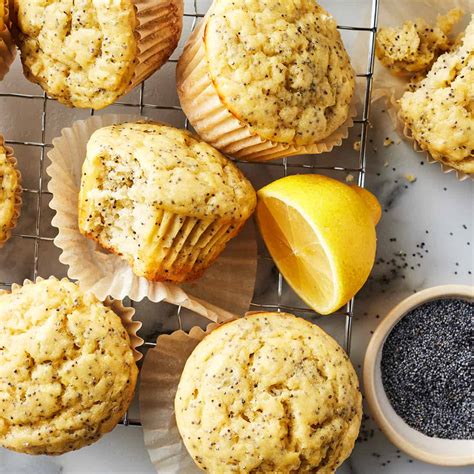 Lemon Poppy Seed Muffin - calories, carbs, nutrition