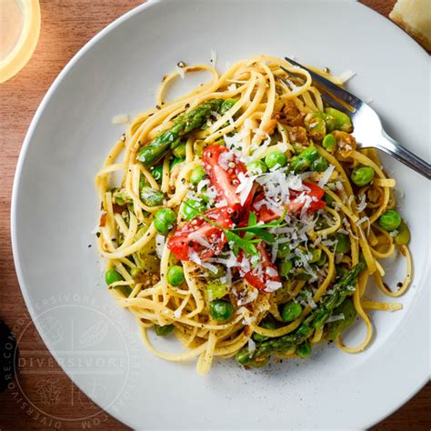 Linguine Primavera - calories, carbs, nutrition