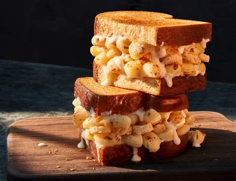 Mac and Bacon Grilled Cheese - calories, carbs, nutrition