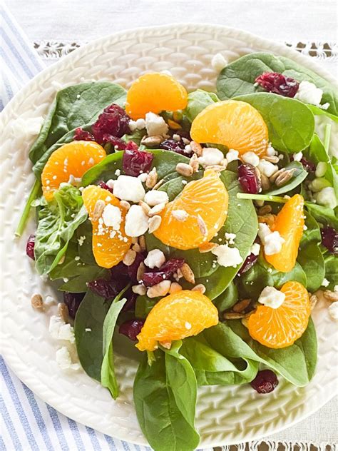 Mandarin Orange Spinach Salad - calories, carbs, nutrition