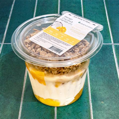 Mango Pineapple Coconut Parfait (18383.1) - calories, carbs, nutrition