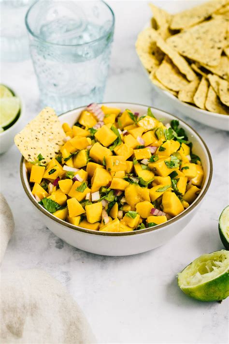 Mango Salsa, Fresh - calories, carbs, nutrition