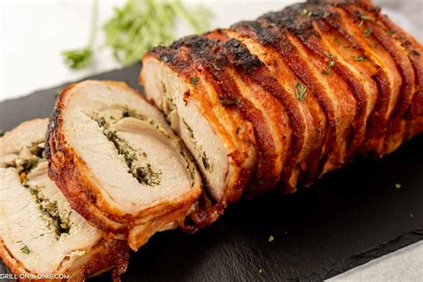 Maple BBQ Glazed Stuffed Pork Loin with corn bread and vegetable - calories, carbs, nutrition