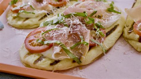 Margherita Wheat Pizzette - calories, carbs, nutrition