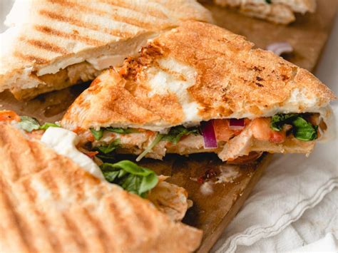 Mediterranean Chicken Panini - calories, carbs, nutrition