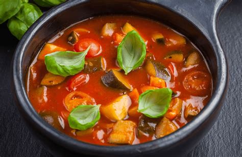 Mediterranean Chicken Soup - calories, carbs, nutrition