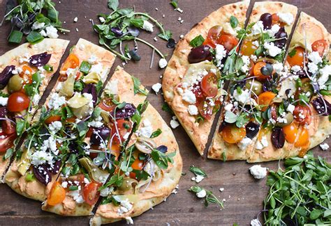 Mediterranean Flatbread (32566.0) - calories, carbs, nutrition