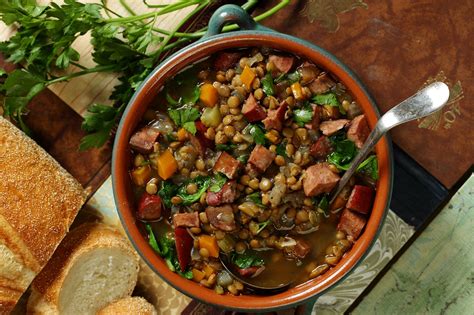 Mediterranean Lentil Ragout - calories, carbs, nutrition