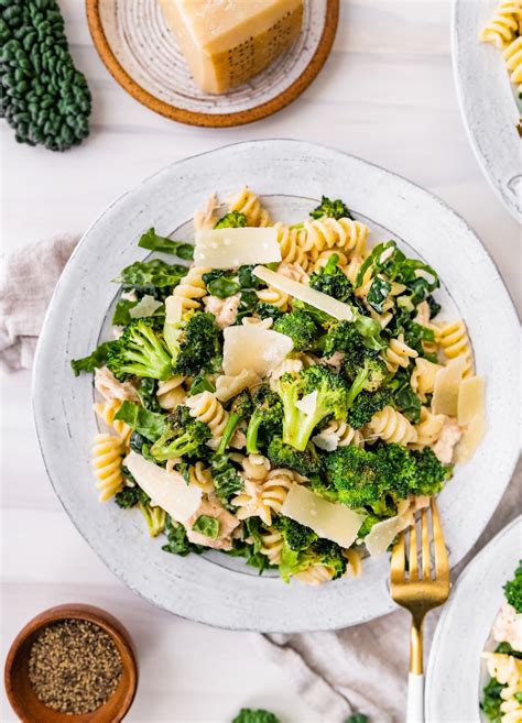 Mediterranean Tuna Salad and Kale Caesar - calories, carbs, nutrition