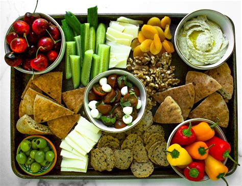 Mezze Sampler Platter - calories, carbs, nutrition