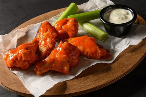 Mild Buffalo Wings - calories, carbs, nutrition