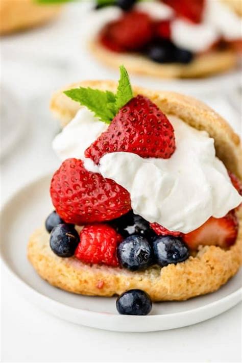 Mixed Berry Shortcake - calories, carbs, nutrition