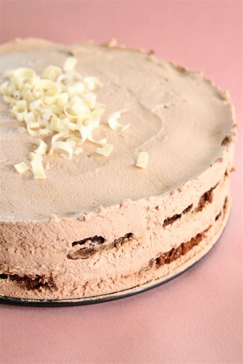 Mocha Ice Box Cake - calories, carbs, nutrition