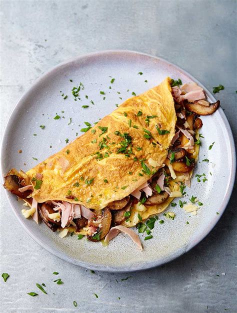 Mushroom and Ham Omelette - calories, carbs, nutrition