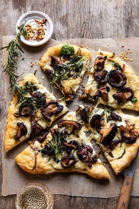 Mushroom and Onion Pizza - calories, carbs, nutrition