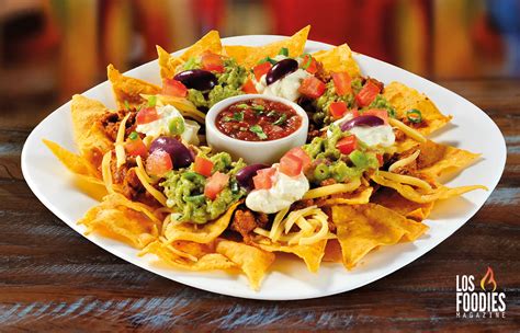 Nachos Supreme with Beef - calories, carbs, nutrition