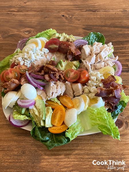 New England Cobb Salad, Walnuts - calories, carbs, nutrition