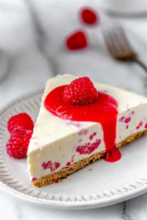 No-Bake Raspberry Cheesecake - calories, carbs, nutrition