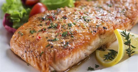 Norwegian-Style Baked Salmon - calories, carbs, nutrition