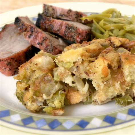 Old Fashioned Sage Stuffing - calories, carbs, nutrition