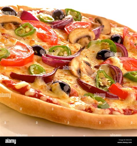 Olive Onion Tomato and Pepper Pizza - calories, carbs, nutrition