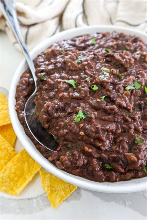 ON THE BORDER, refried beans - calories, carbs, nutrition