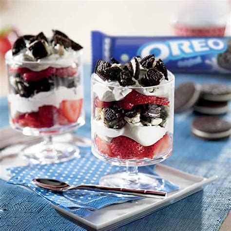 Oreo Crunch Parfait - calories, carbs, nutrition