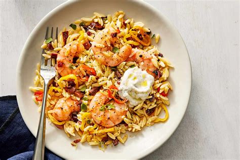 Orzo with Olives & Shrimp - calories, carbs, nutrition