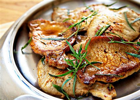 Oven Baked Breaded Pork Escalope served with Caramelized Pineapple - calories, carbs, nutrition