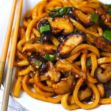 Pan Fried Udon Noodles - calories, carbs, nutrition