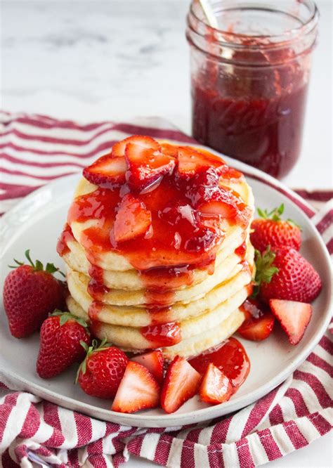 Pancakes Red Quinoa Syrup Strawberries 2 EA - calories, carbs, nutrition