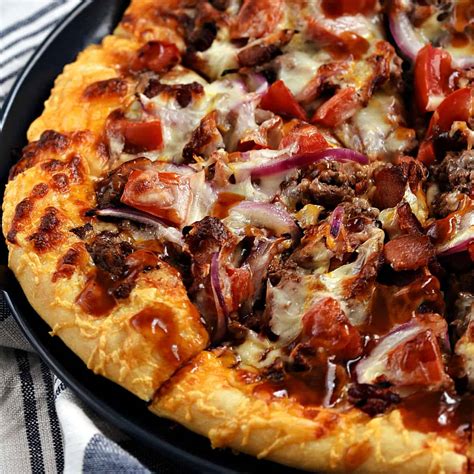 Pandinis Pizza 16" BBQ Bacon Cheeseburger Cut 8 - calories, carbs, nutrition